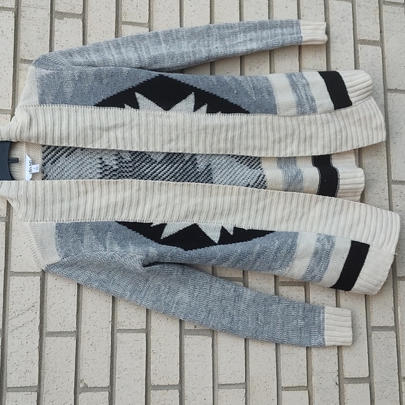 Sweater Jacket 🧥 - Picture 2 of 10